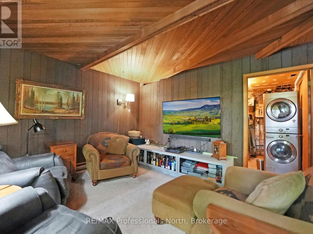 1511 WENONA LAKE ROAD, 