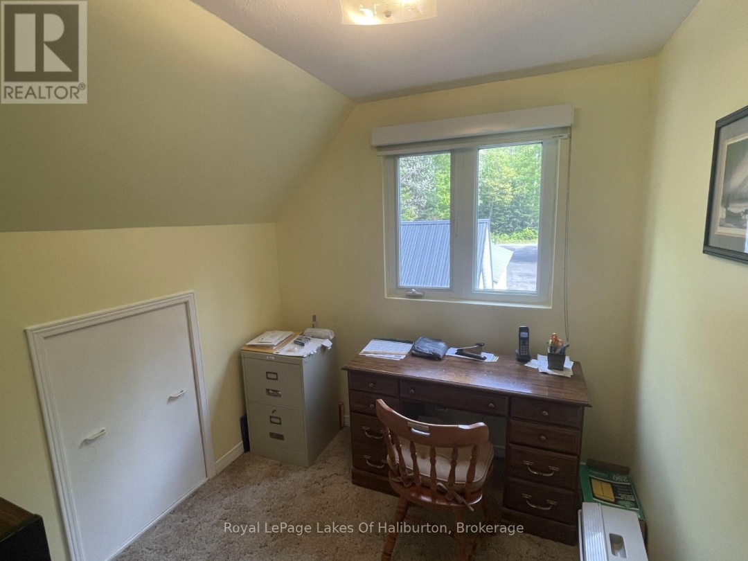 1675 BRAELOCH ROAD, Kennisis Lake