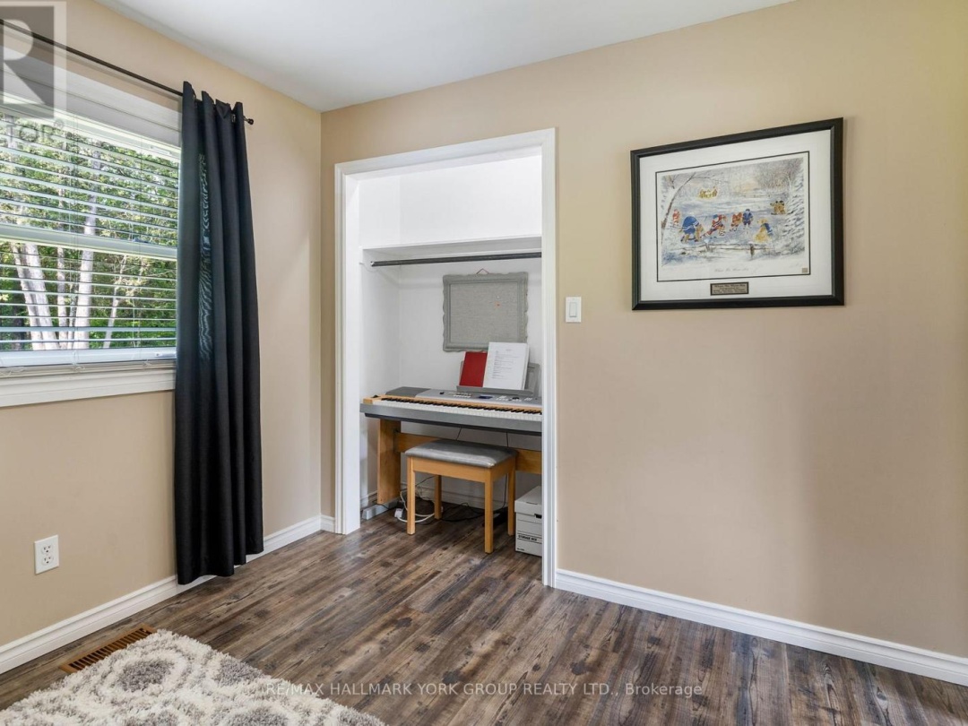 4001 COUNTY 121 ROAD, 