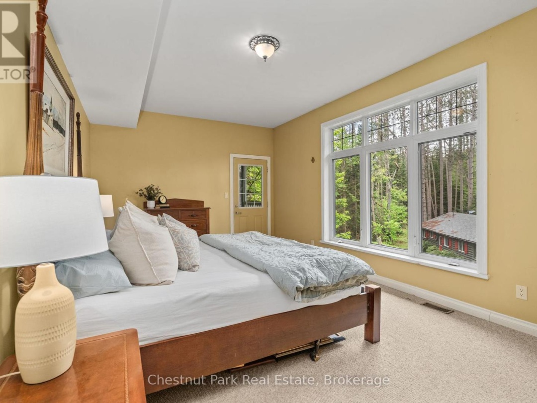 1 & 2 1230 Miriam Drive, Black Lake