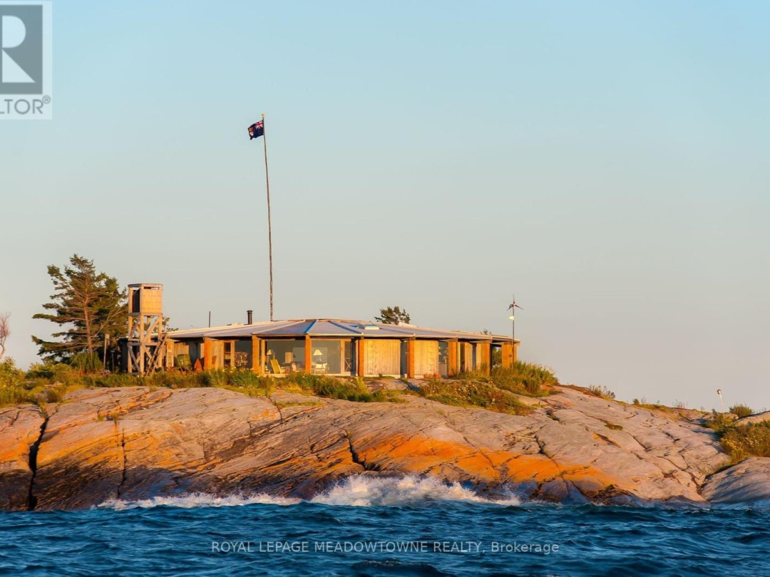 2 3700 THE TABLE ROCK ISLANDS, 