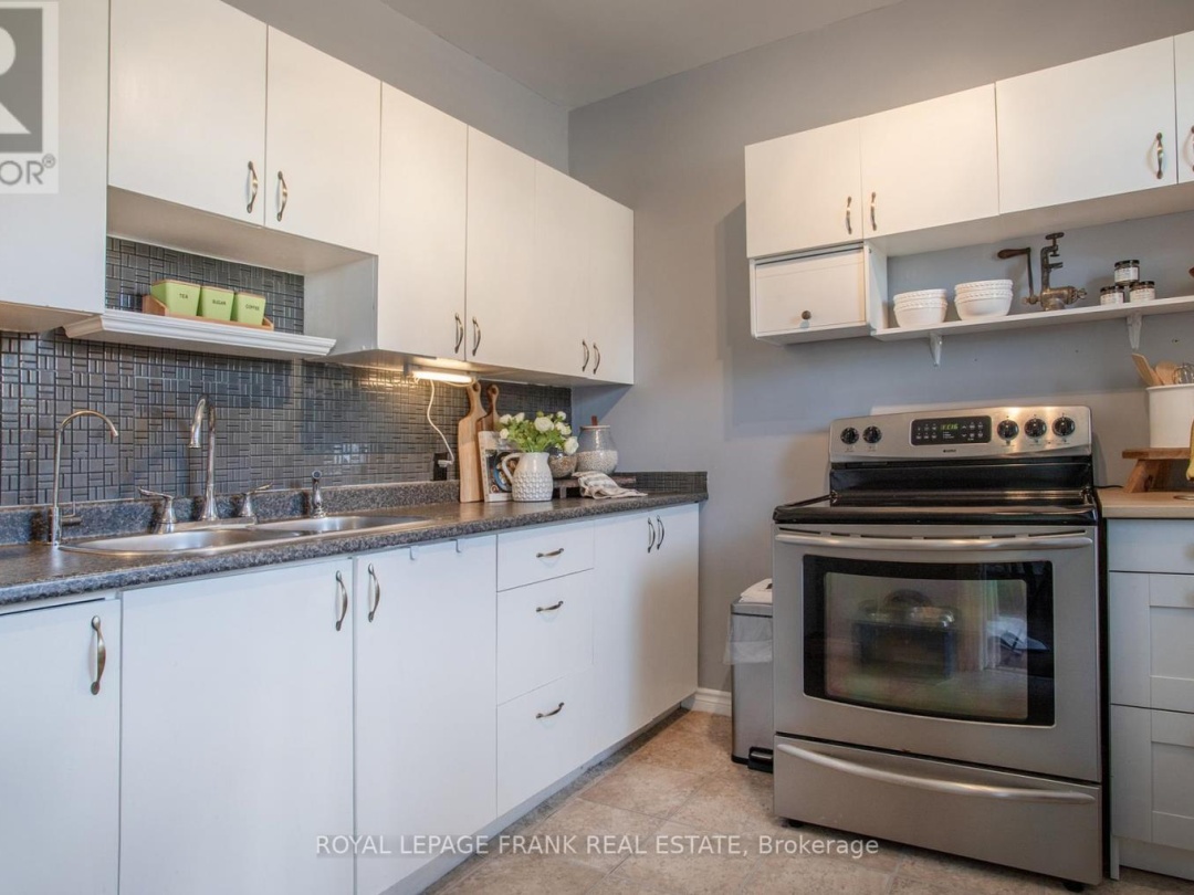 11 WHITESIDE STREET, 