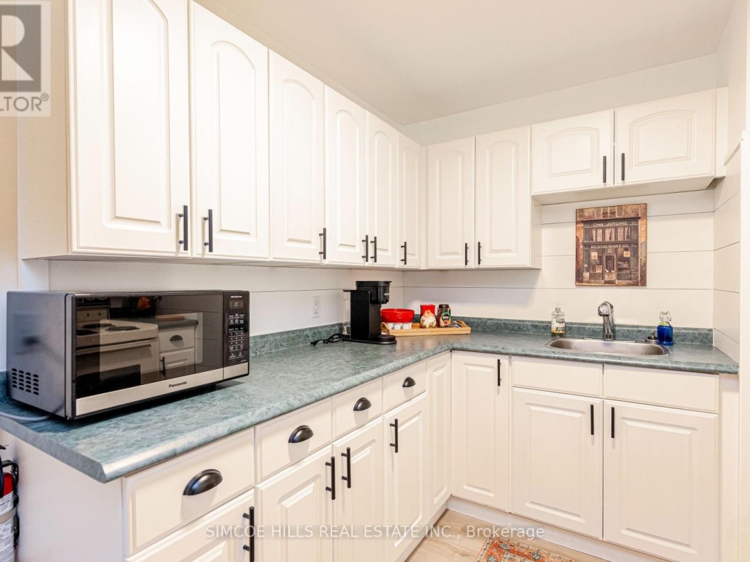 11 SHERIDAN DRIVE, 