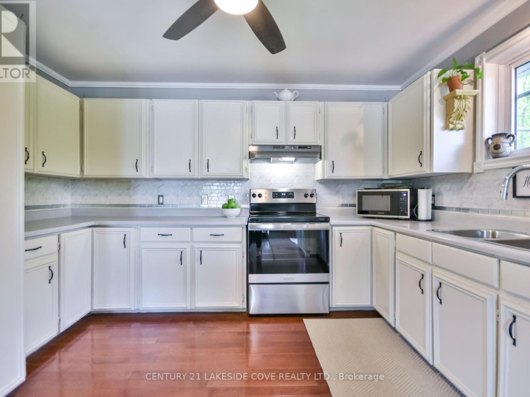 3976 Woodland Drive, Ramara