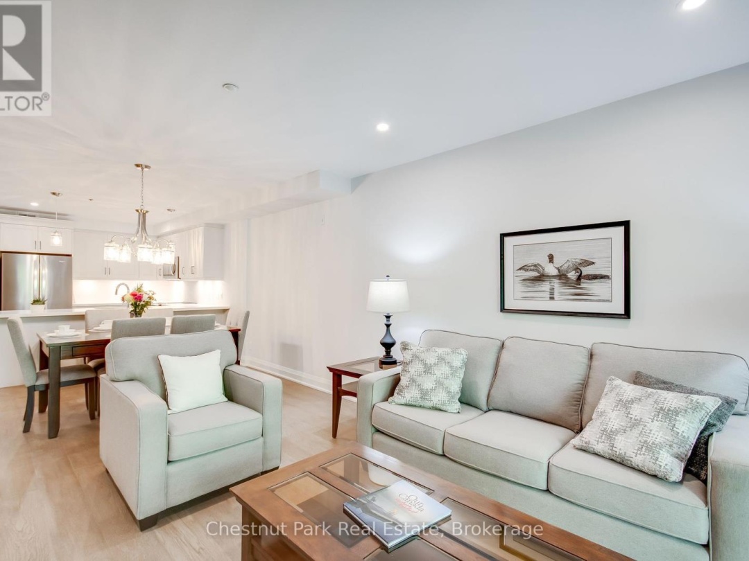 103 200 Anglo Street, Lake Muskoka