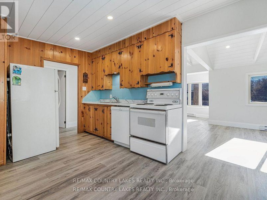 10 Ridge Avenue, Ramara