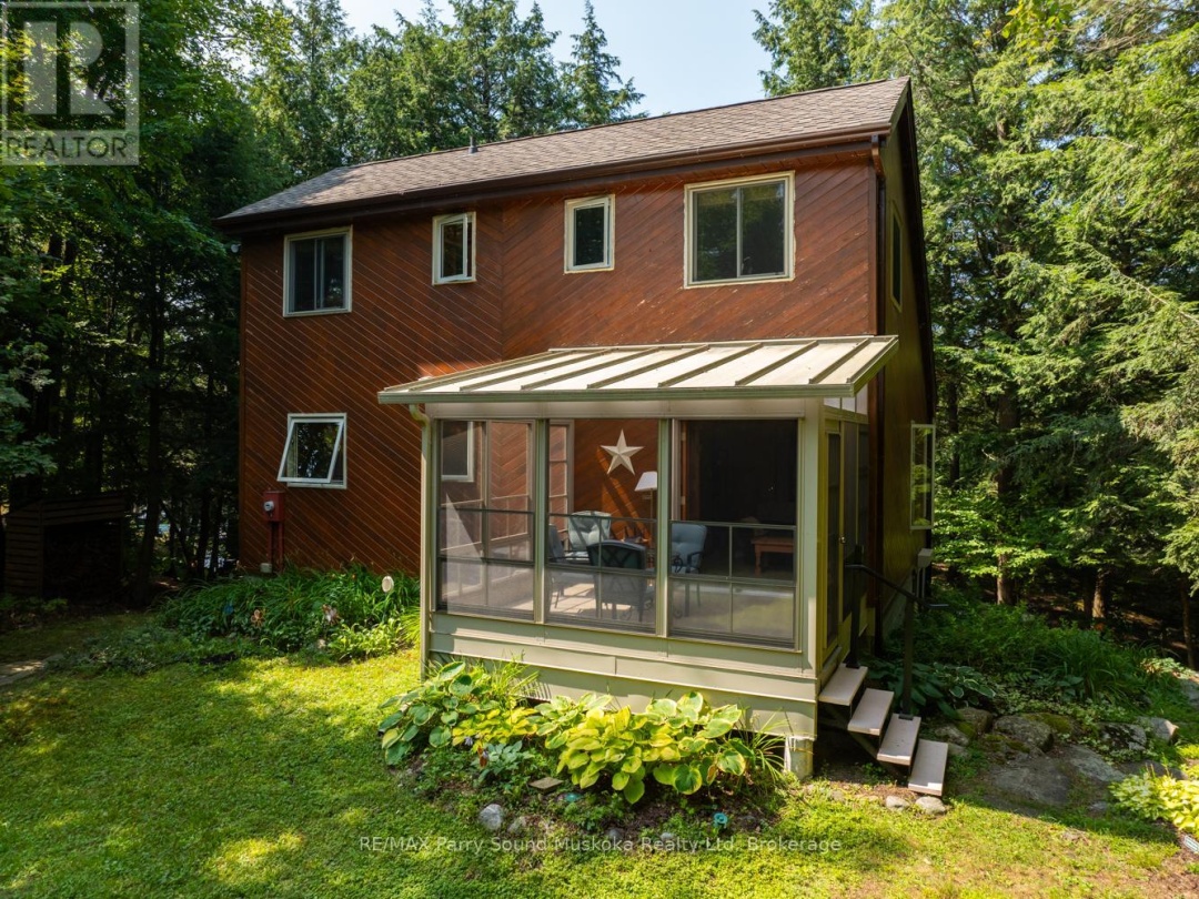 18 Meharg Drive, Manitouwabing Lake