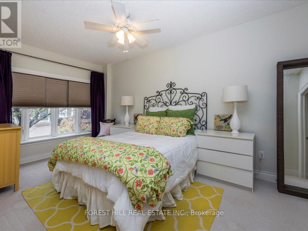 10 - 10 INVERMARA COURT, Lake Simcoe