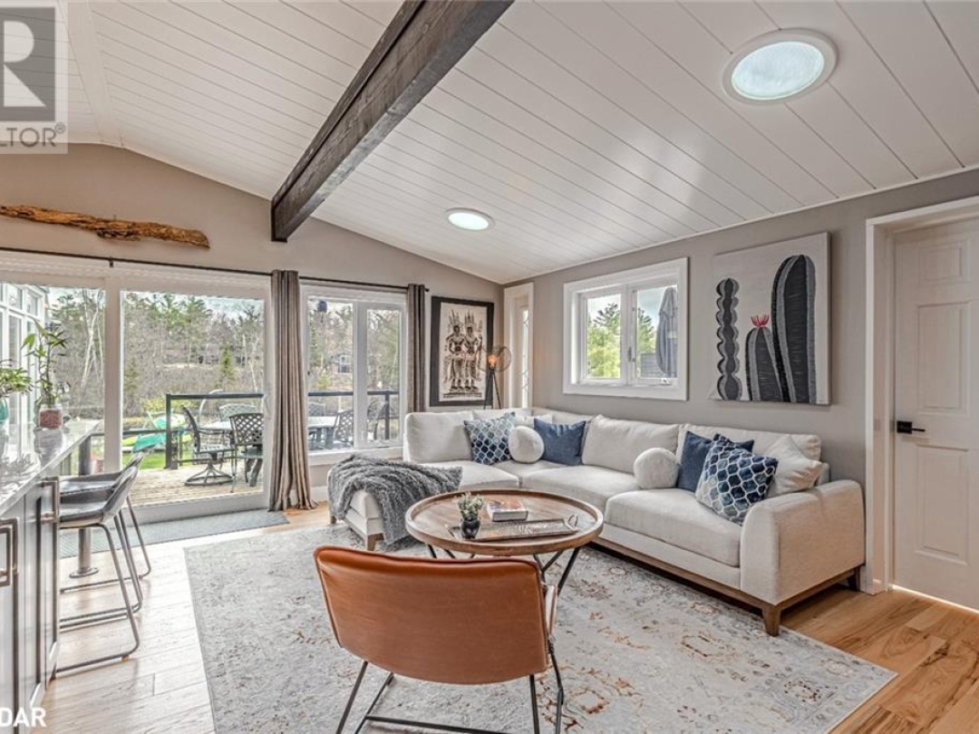 7952 Park Lane Crescent, Black Lake