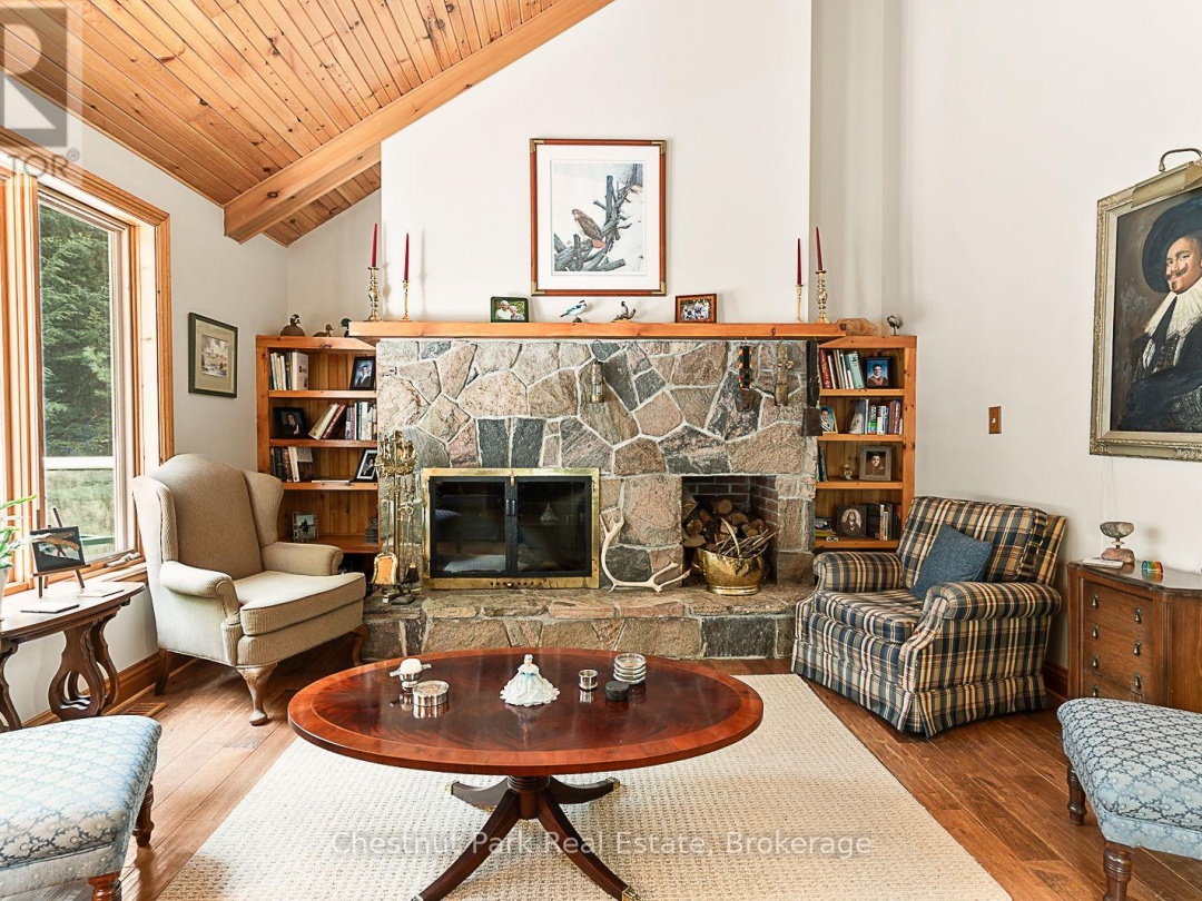 1669 NEWTON STREET, Redstone Lake