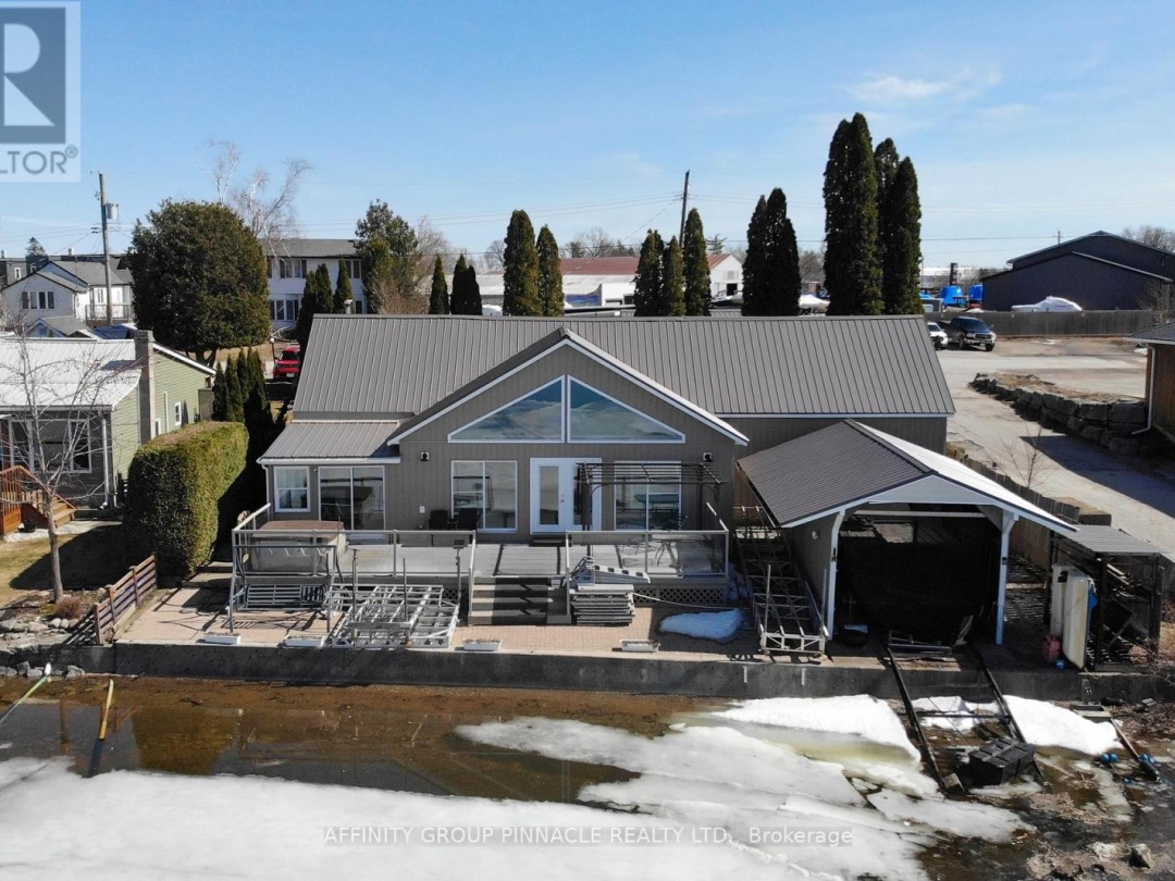 14 Oriole Road, Cameron Lake