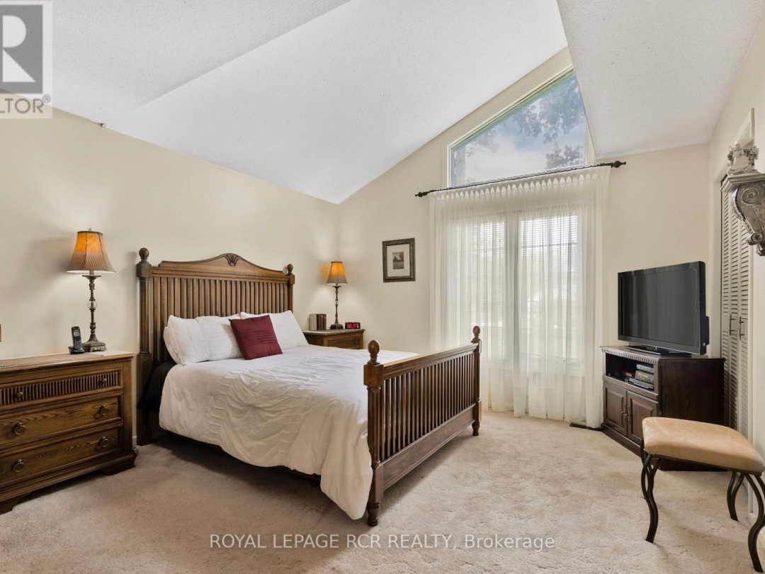 5 PARK LANE, 