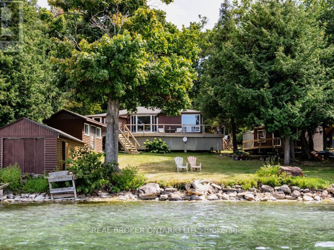 70 Ivy Lane, Lake Simcoe