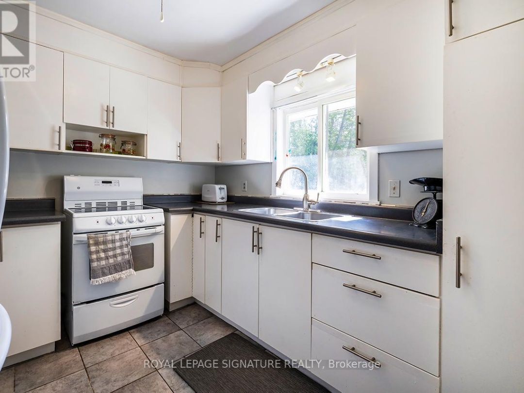 12 Romany Ranch Road, Balsam Lake