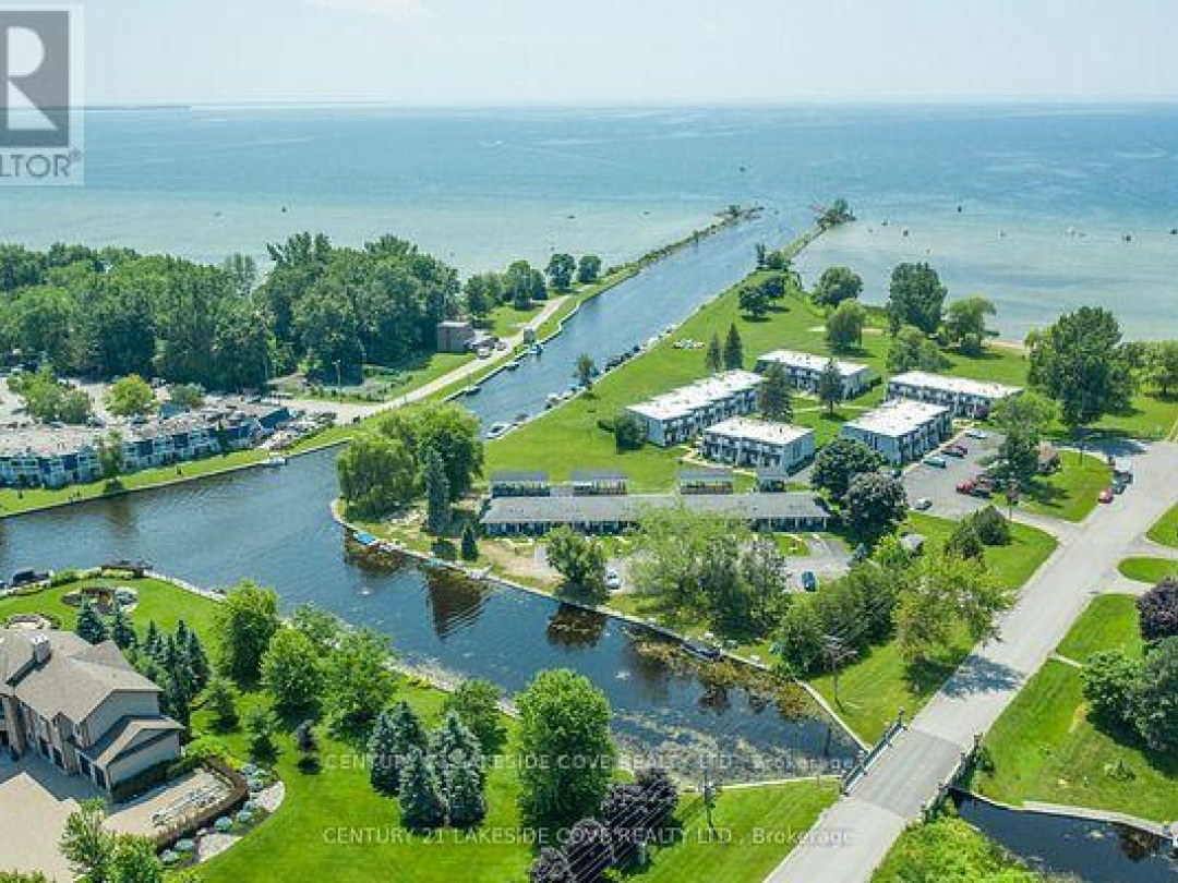 Unit 14 1 Paradise Boulevard, Lake Simcoe