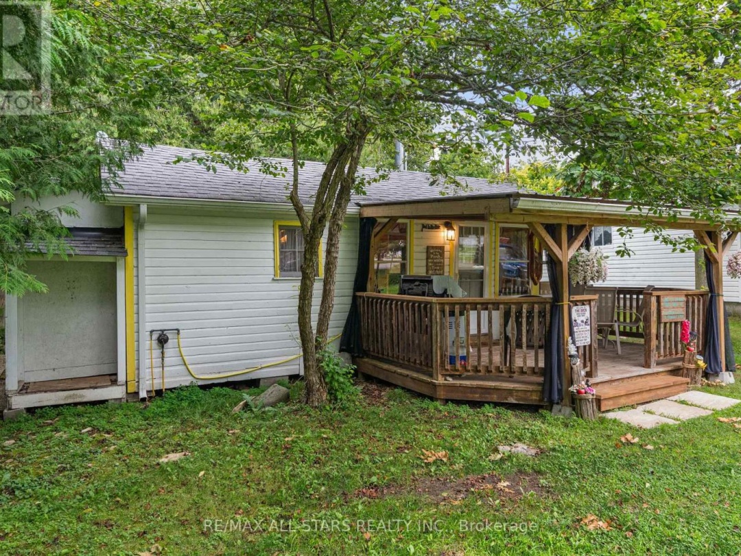 93 STURGEON GLEN ROAD, 