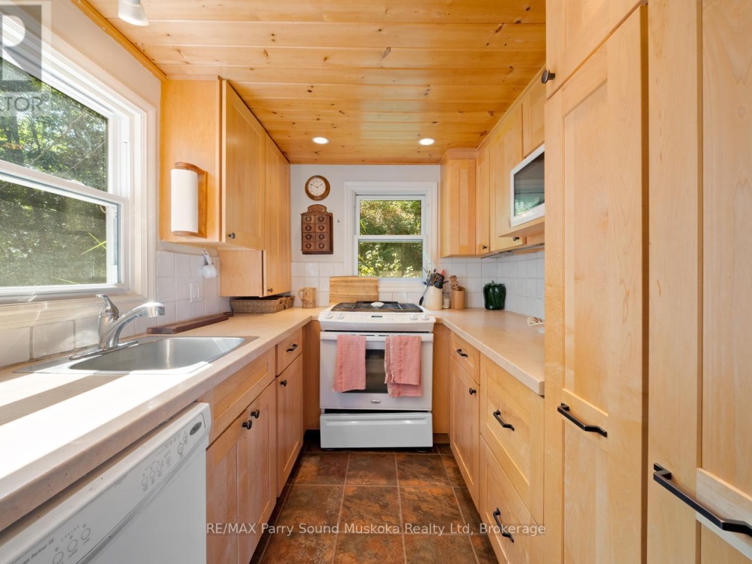 58 Deerfield Road, Manitouwabing Lake