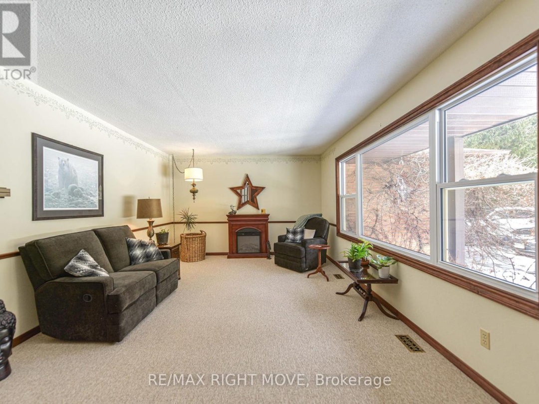 1613 Mt. St. Louis Road E, Oro-Medonte