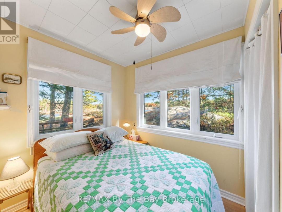 2 ISLAND 2890, Georgian Bay