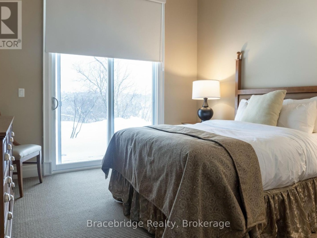 1869 MUSKOKA RD 118 W HIGHWAY, 