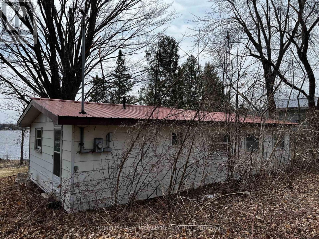 1288 Portage Road, Mitchell Lake