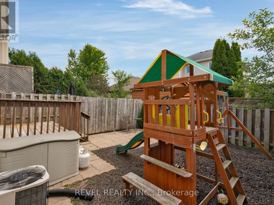 36 800 West Ridge Boulevard, Orillia
