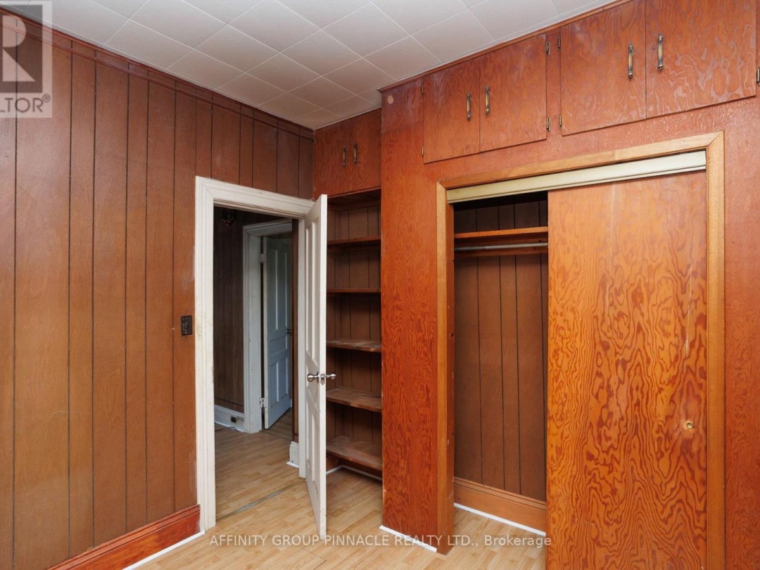 1850 VICTORIA ROAD, 
