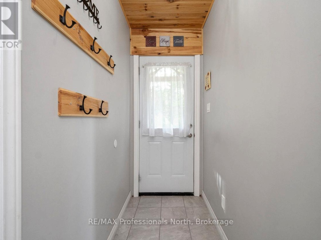 1059 Tiffany Lane, Gull Lake