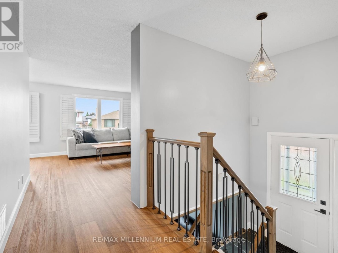 39 TOBOGGAN HILL DRIVE, 