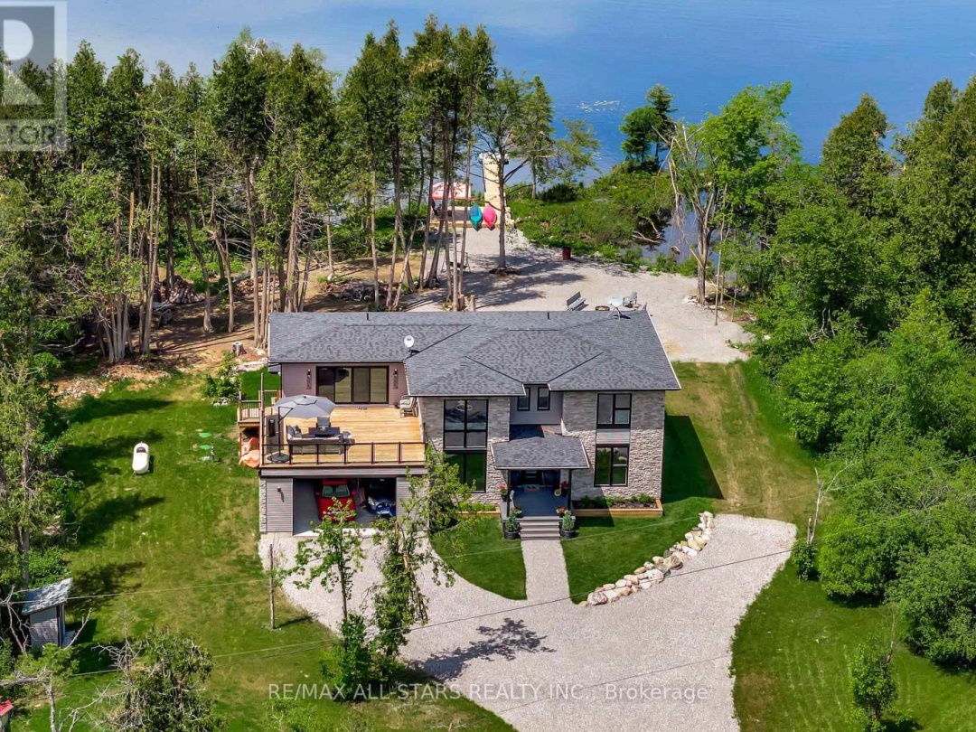 15 Berry Lane, Sturgeon Lake