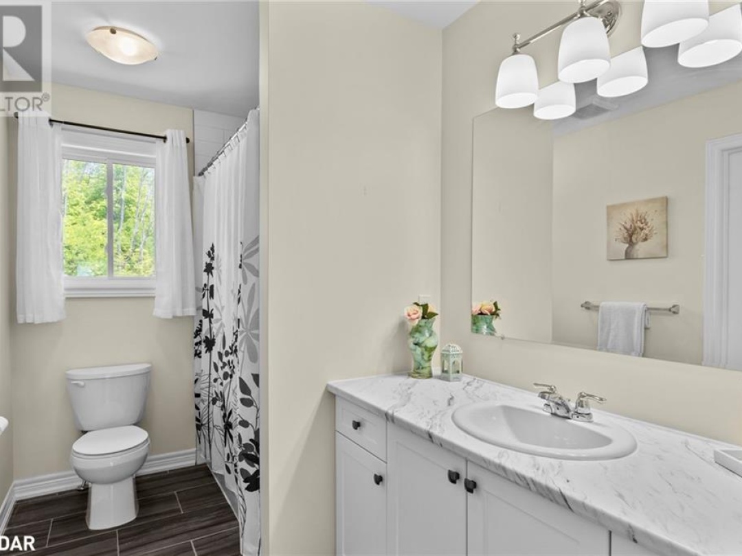 37 EASTON Avenue, Port McNicoll