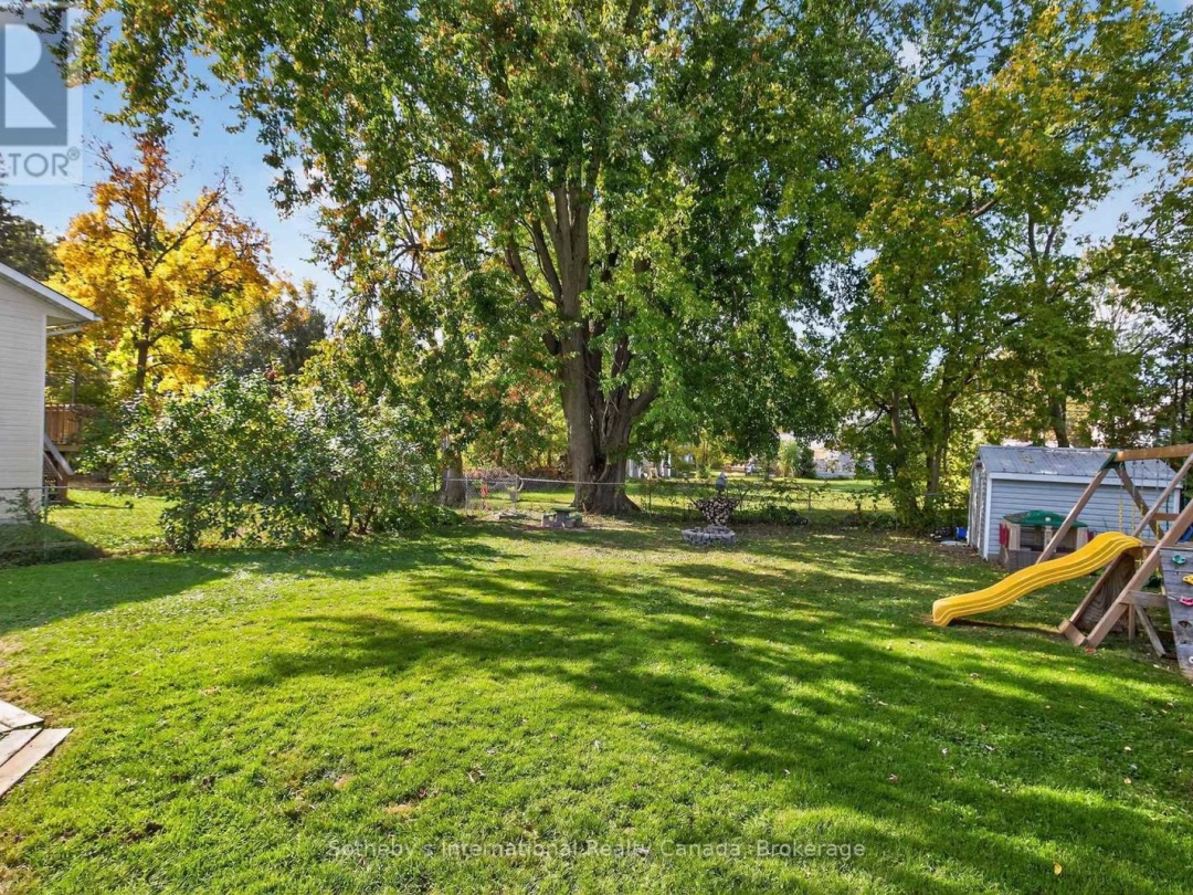 20 COMMUNITY CENTRE DRIVE, 