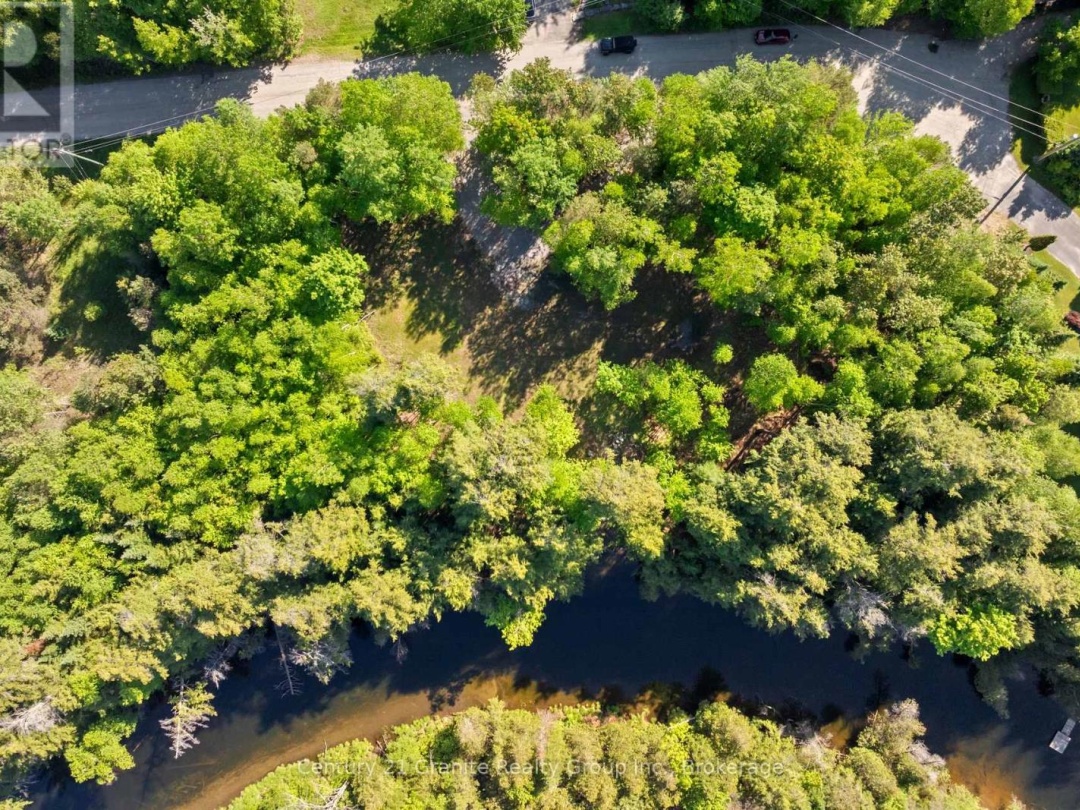 1042 Suburban Court, Gull Lake