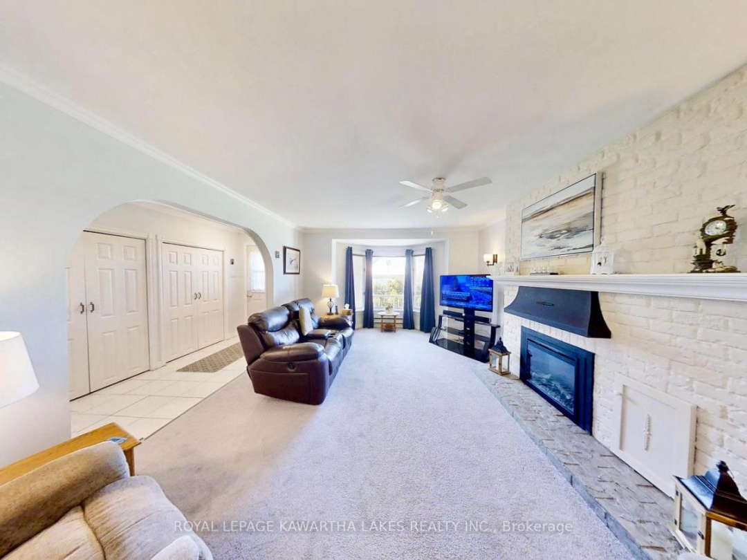 835 CEDAR GLEN ROAD, 