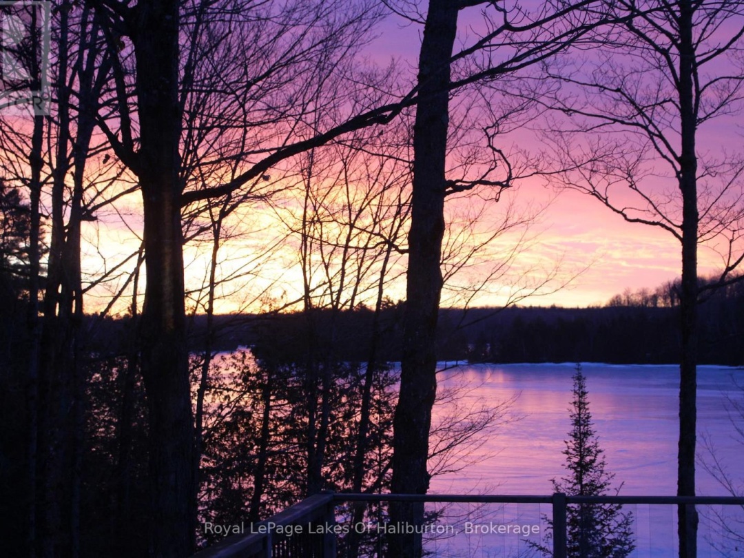 48 RUSSELL DRIVE, White Lake