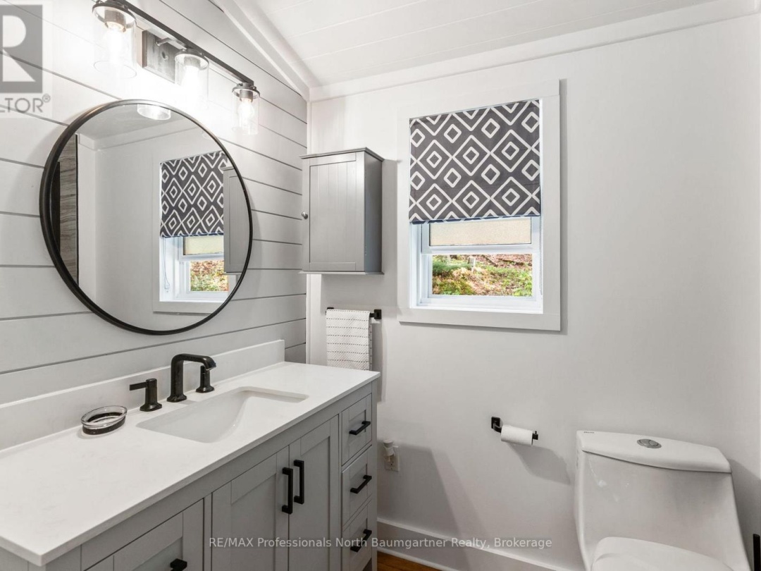 2129 Telephone Bay Road, Highlands East