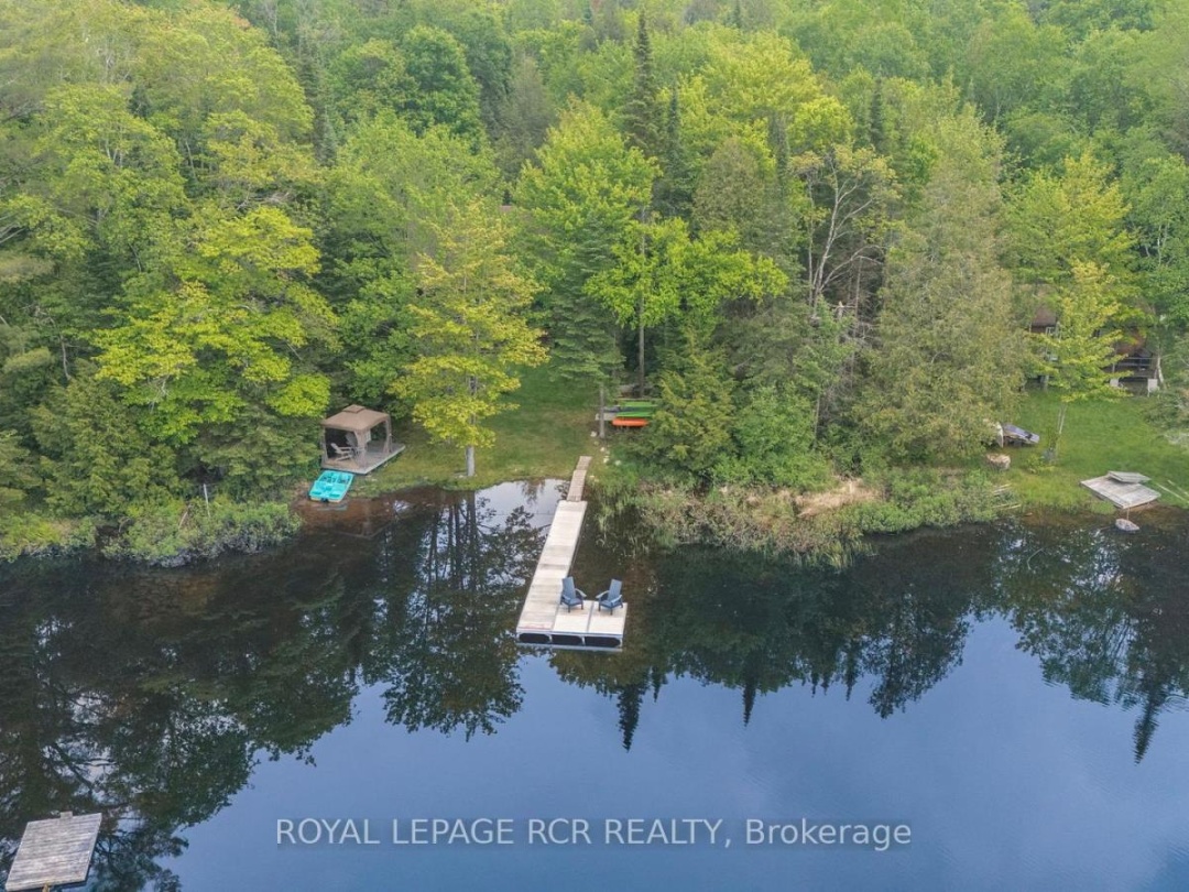 1034 BIRD LAKE CRESCENT, 