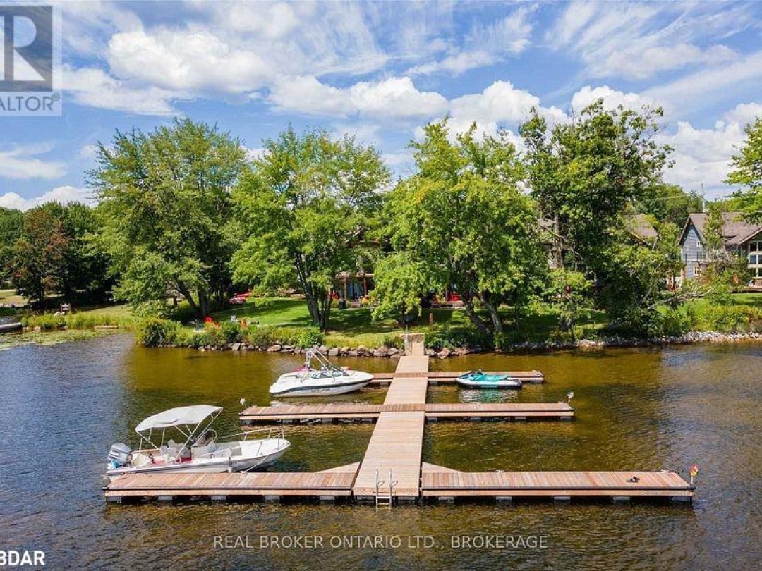 1841 Muskoka Road 118 Road W Unit# 2B, Lake Muskoka
