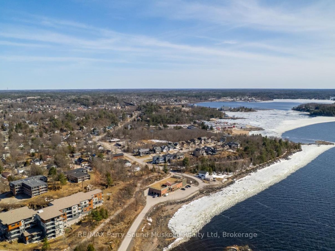 205 100 Beaconview Heights, Parry Sound