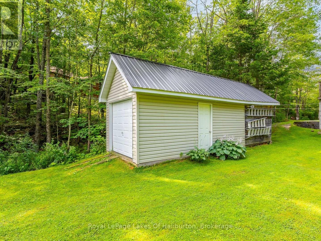 1272 Little Bob Lake Road, Little Bob Lake