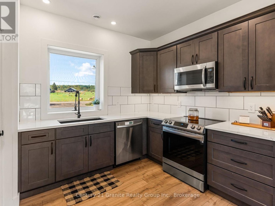 4324 Deep Bay Road, Gull Lake