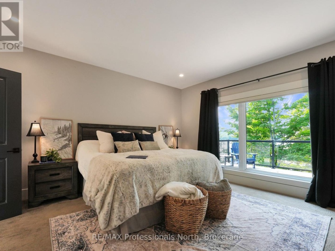 1034 Lone Wolf Crescent, Percy Lake