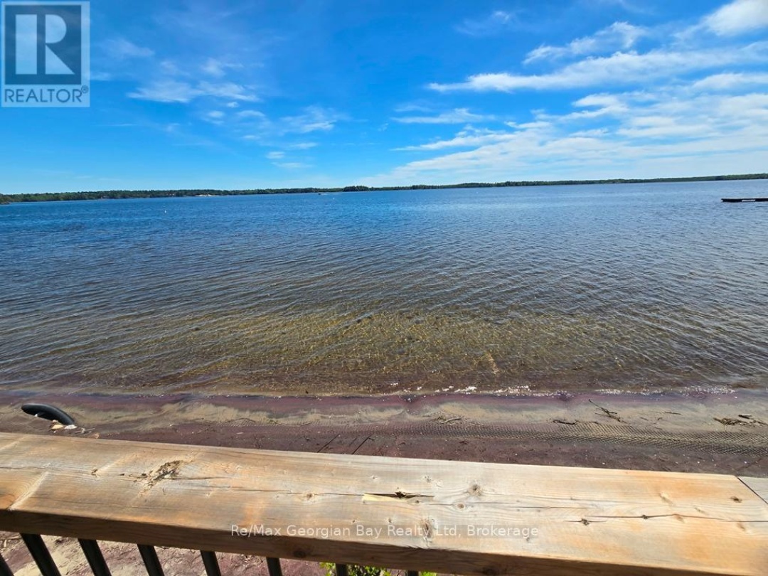 BEACH CHALET #3 - 1230 GRANDVIEW LODGE ROAD, 