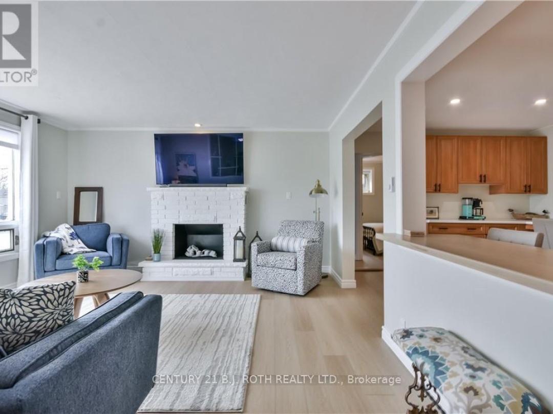 644 Mississaga Street W, Orillia
