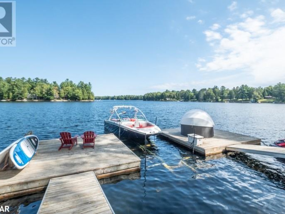 1043 Fortunes Trail, Kushog Lake