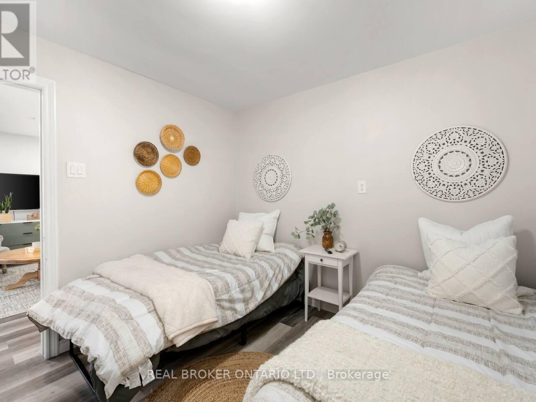 1027 SPENSOR'S TRAIL, 