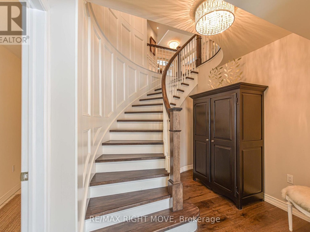 1263 Hawk Ridge Crescent, Severn
