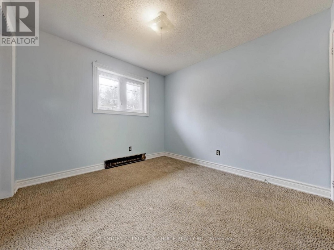 156 MAIN STREET W, 