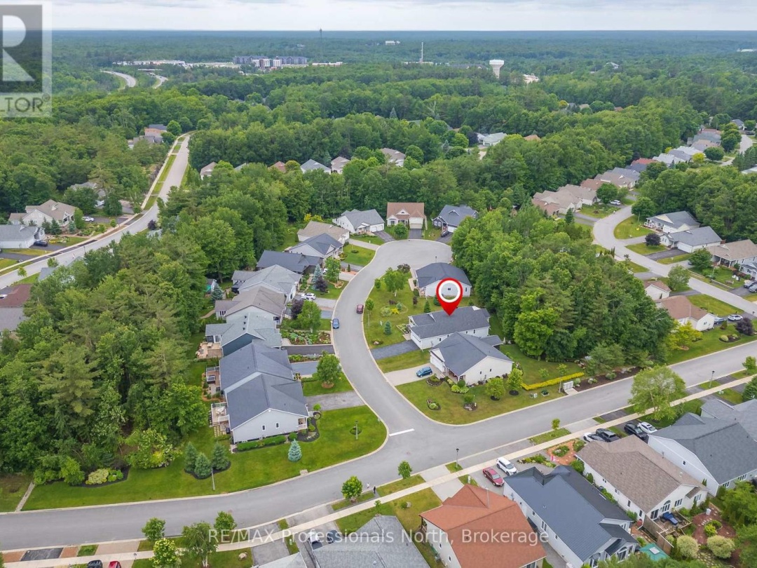 4 RED MAPLE COURT, 