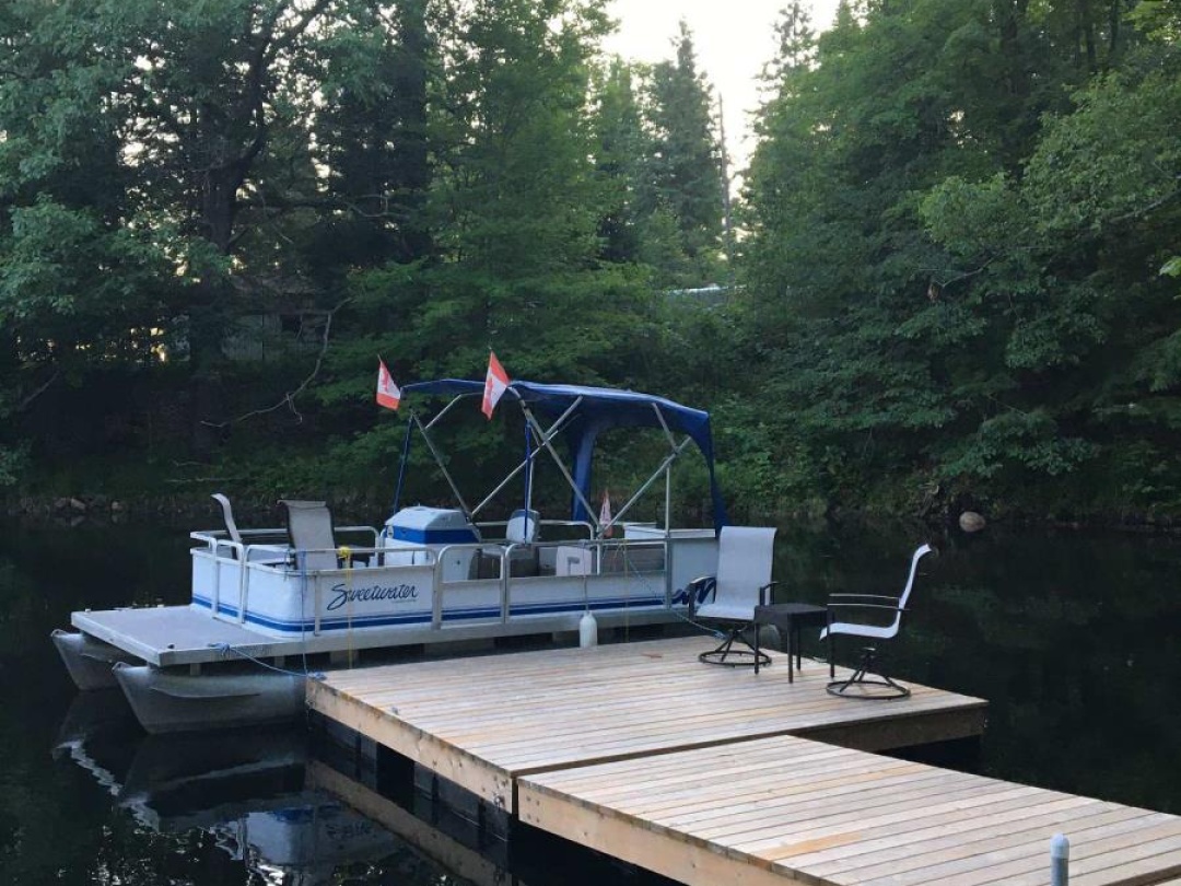 1010 Sturgeon Drive, Minden Lake
